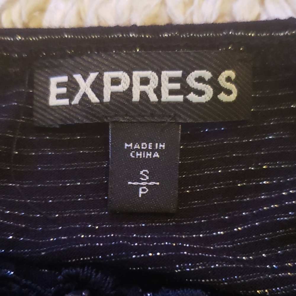 EXPRESS TOP - Picture 4 of 9